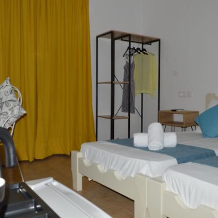 Pansion Katerina Hotel Skiathos Town Exterior photo